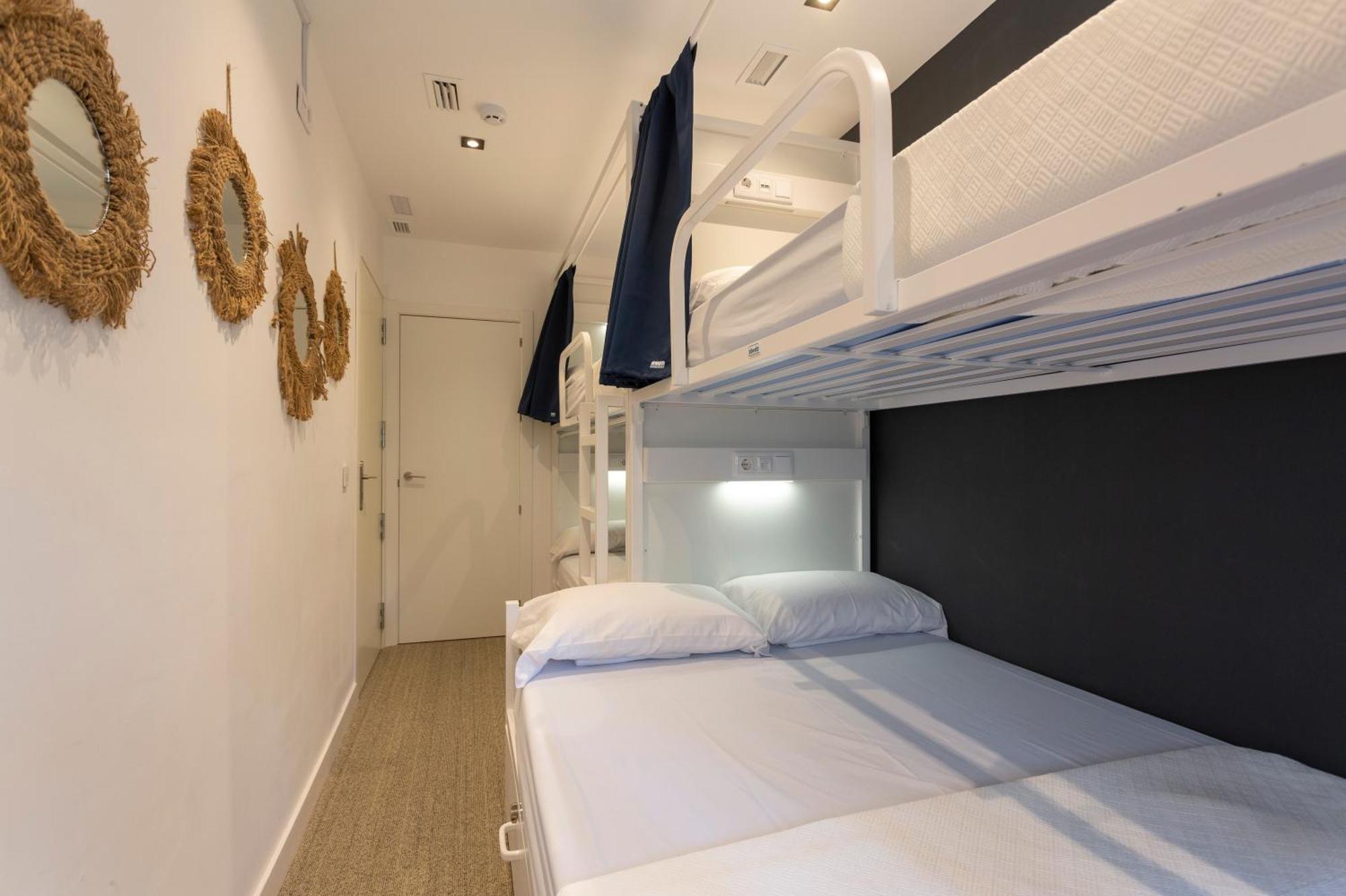 Malaga Stop Hostel Ab Extérieur photo