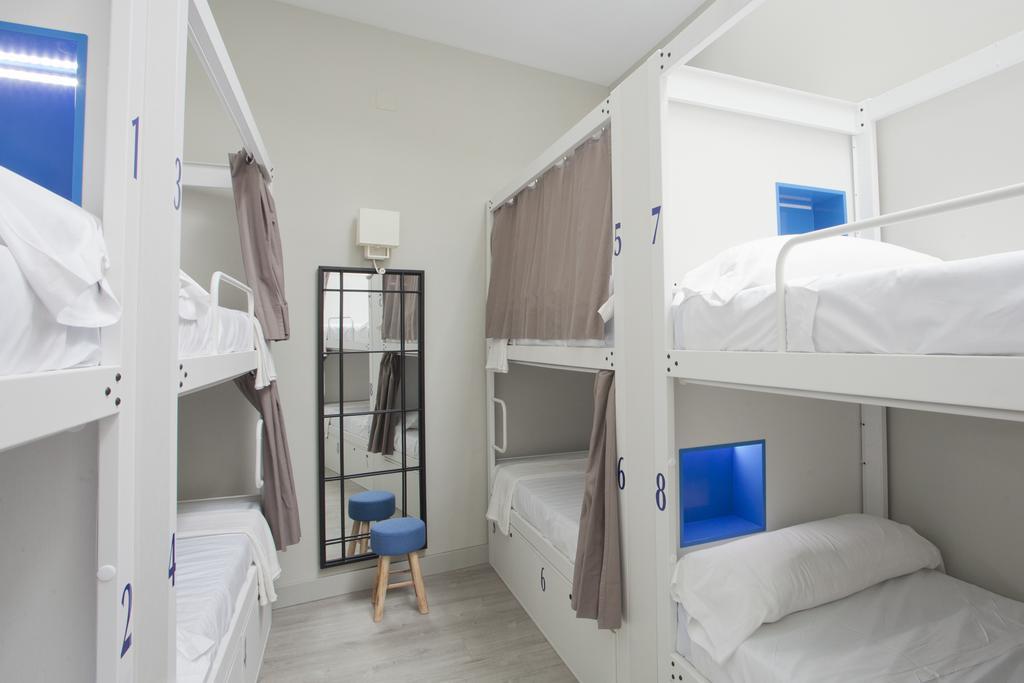 Malaga Stop Hostel Ab Extérieur photo